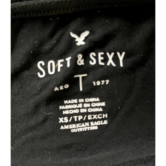 American Eagle Soft & Sexy black T shirt size XS draped front, deep v-neck, long - Picture 7 of 8